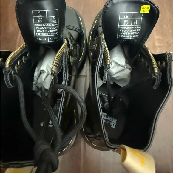NWT Dr. Martens Sinclair Vegan Patent Leather boots in black Size 8 - Picture 14 of 16